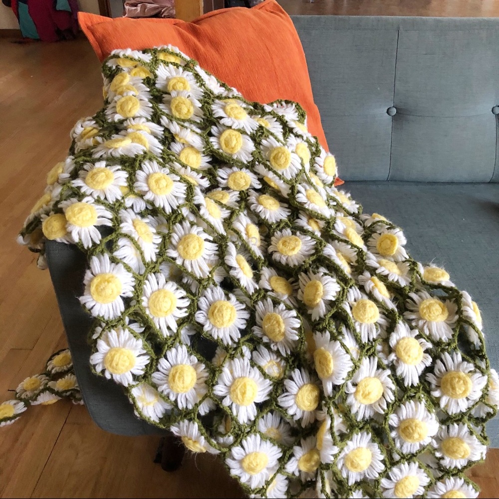 🌿 Handmade Daisy Crotched Spring Blanket Throw